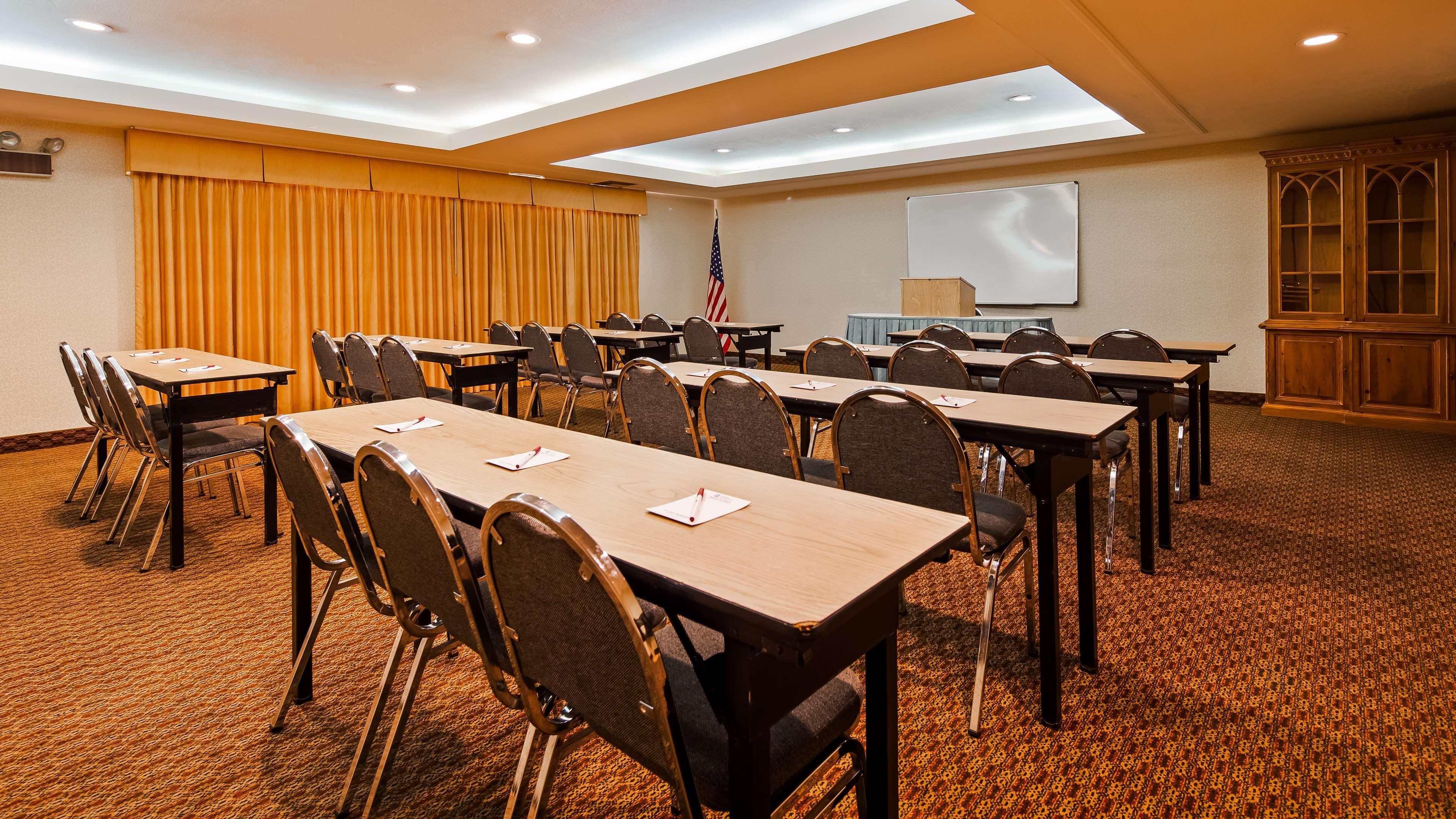 Best Western Plus West Covina Inn Extérieur photo