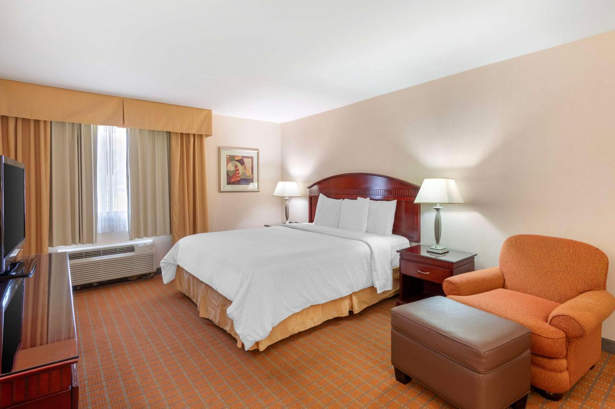 Best Western Plus West Covina Inn Extérieur photo