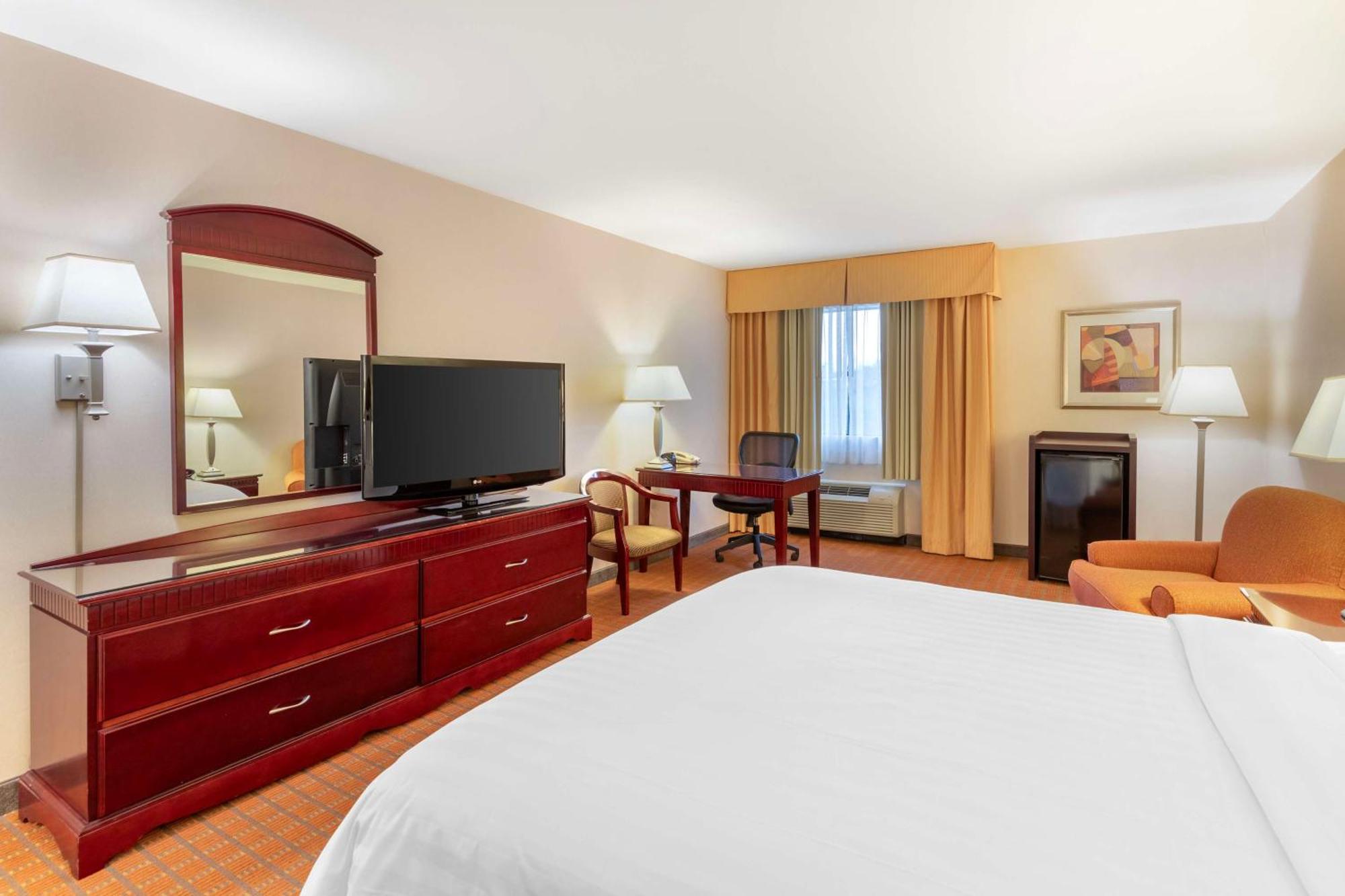 Best Western Plus West Covina Inn Extérieur photo