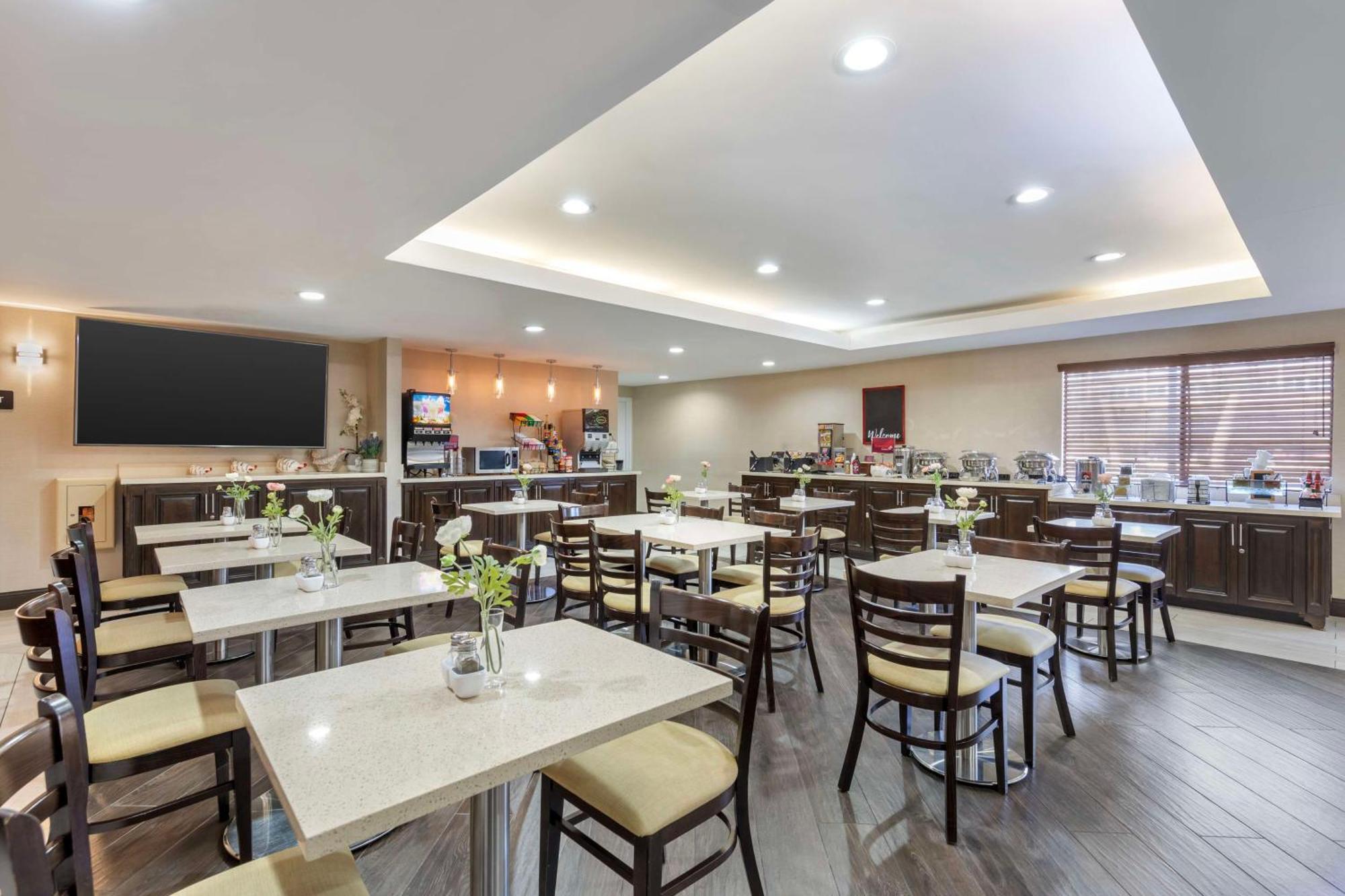 Best Western Plus West Covina Inn Extérieur photo