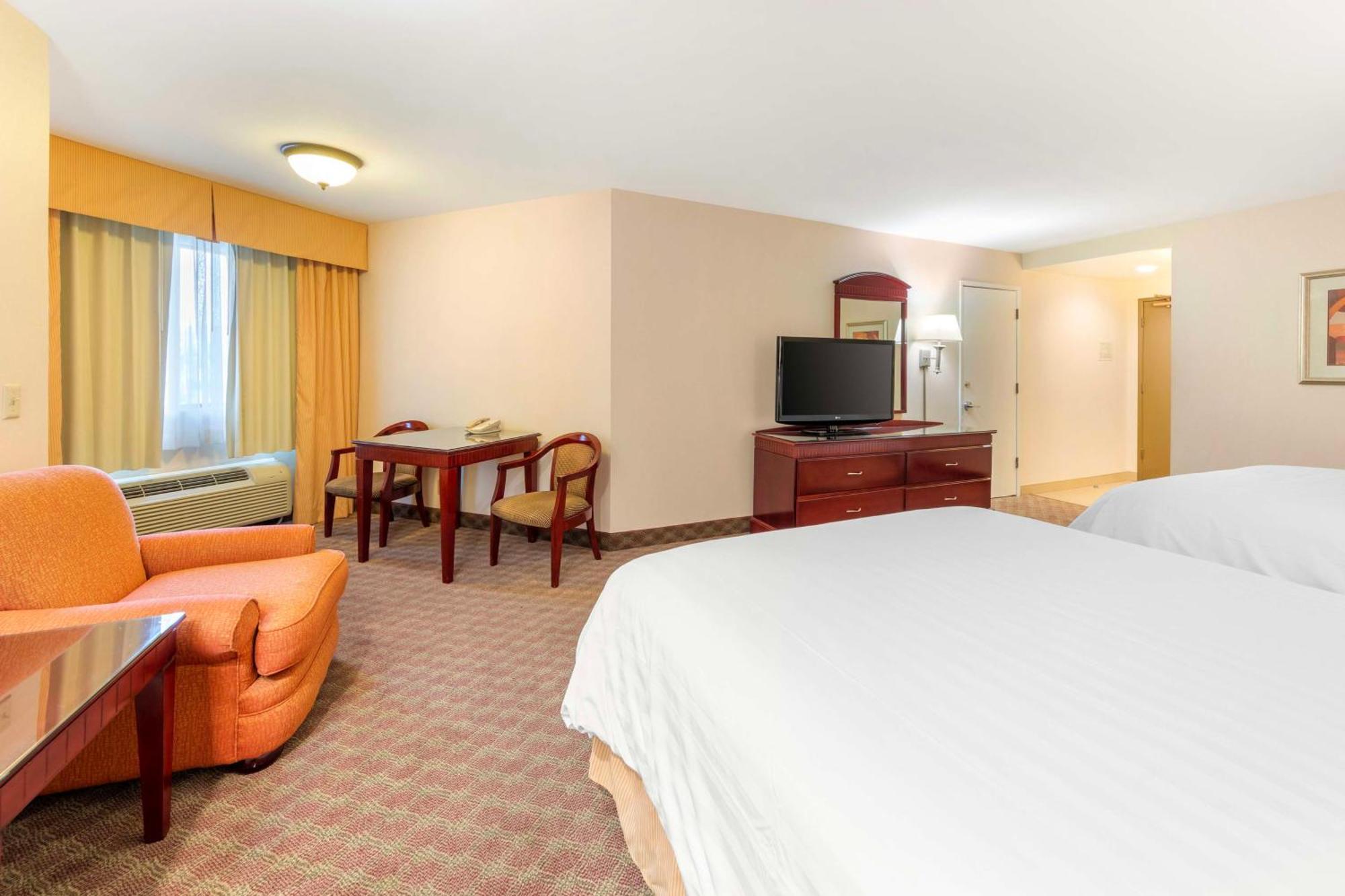 Best Western Plus West Covina Inn Extérieur photo