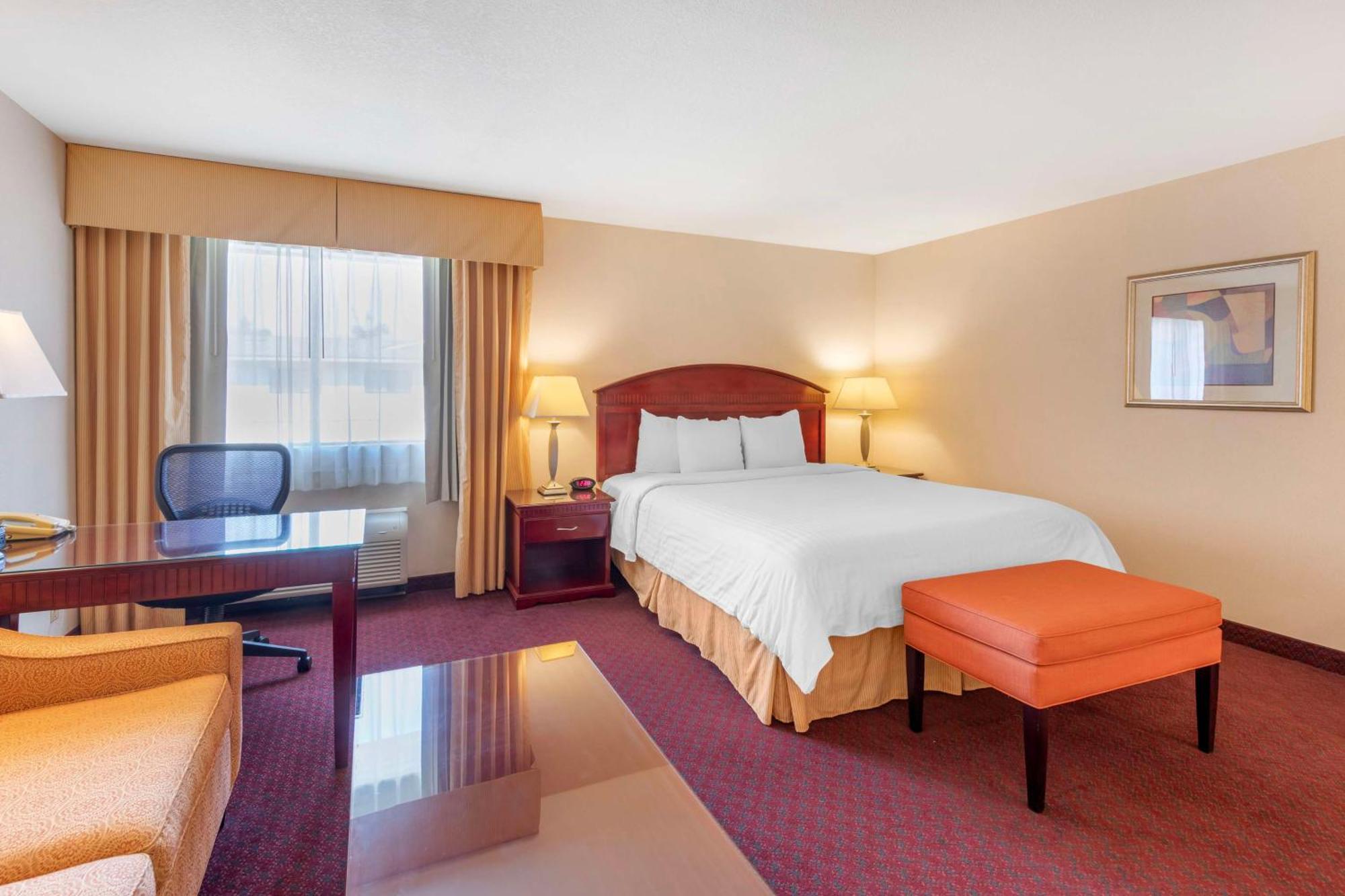 Best Western Plus West Covina Inn Extérieur photo
