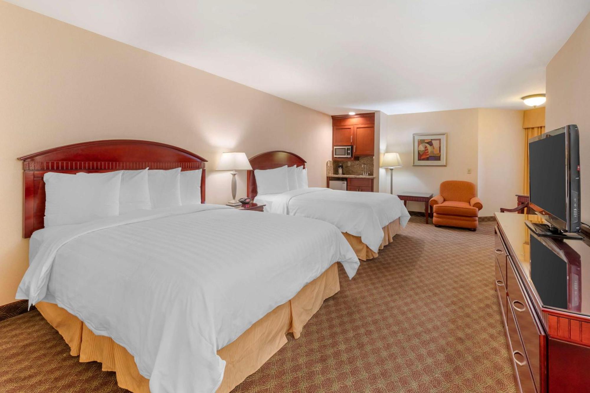 Best Western Plus West Covina Inn Extérieur photo